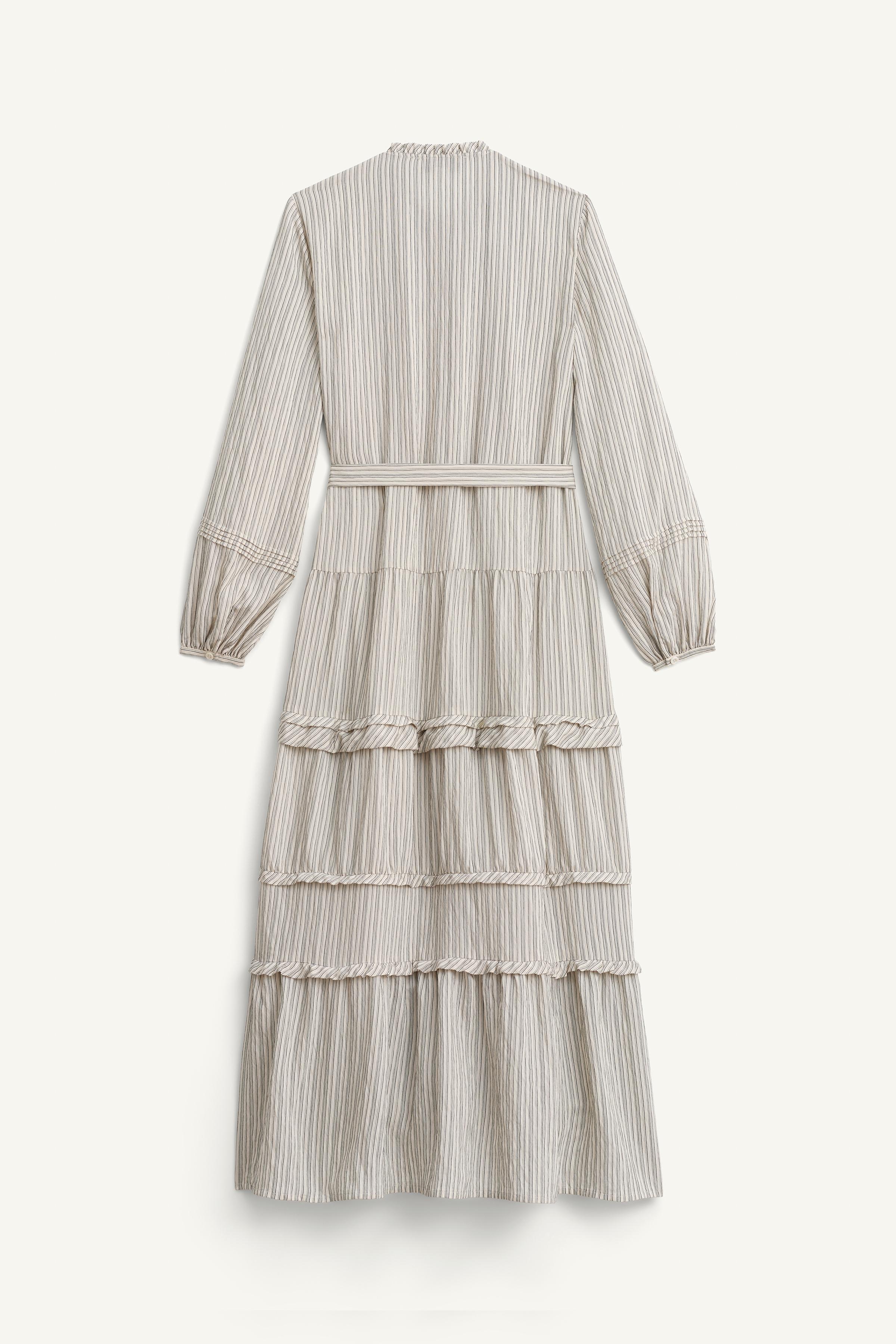 ROBE ROMANTIQUE AVEC CEINTURE LIMITED EDITION